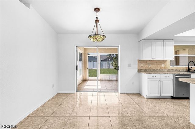 116 SW 28th TER, Cape Coral, FL 33914