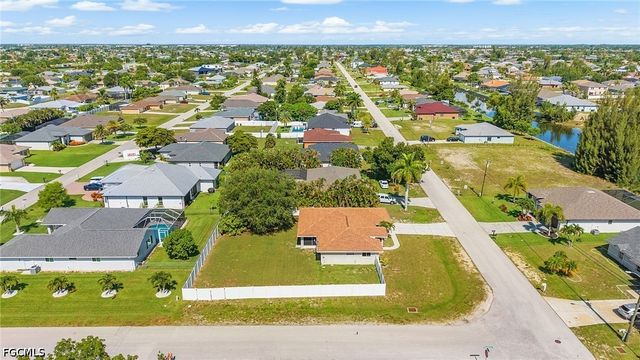 116 SW 28th TER, Cape Coral, FL 33914