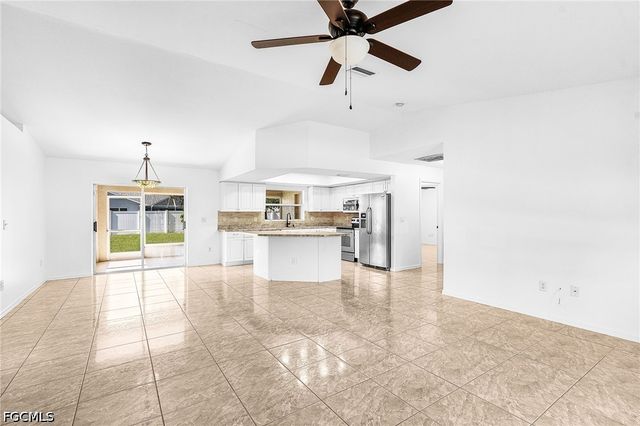 116 SW 28th TER, Cape Coral, FL 33914