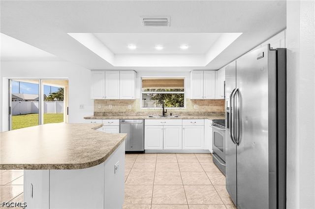 116 SW 28th TER, Cape Coral, FL 33914
