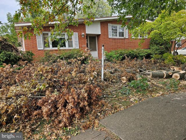 2336 THORNTON RD, Harrisburg, PA 17109