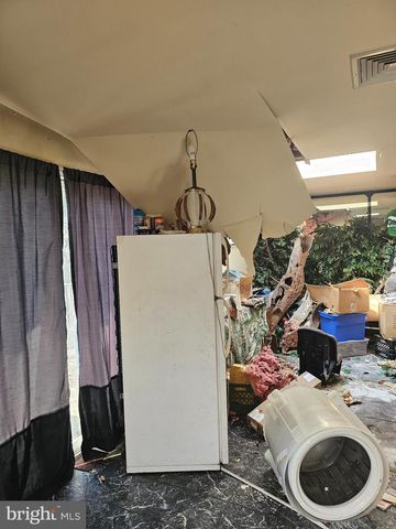 2336 THORNTON RD, Harrisburg, PA 17109