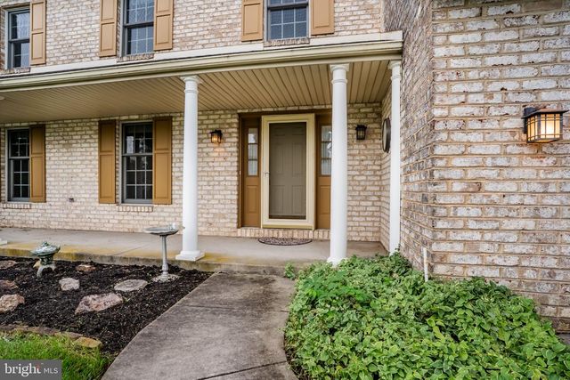 6207 LOCUST LN, Mechanicsburg, PA 17050