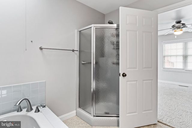 6207 LOCUST LN, Mechanicsburg, PA 17050