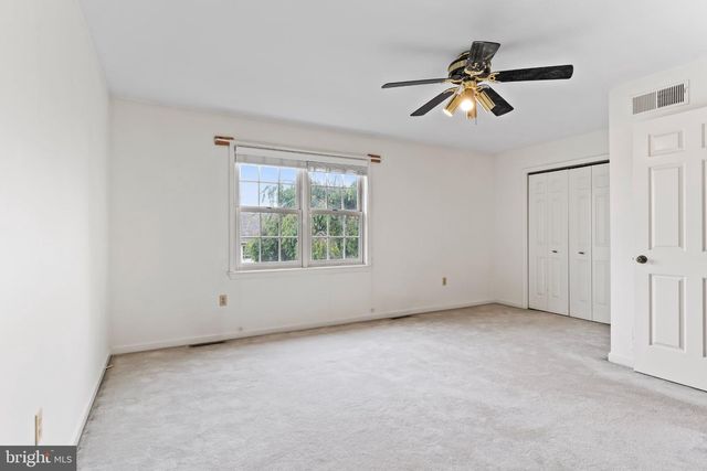 6207 LOCUST LN, Mechanicsburg, PA 17050