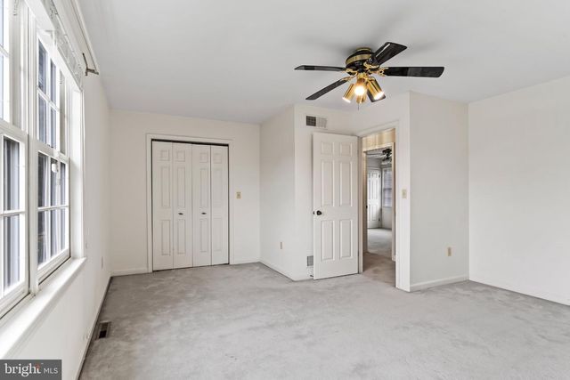 6207 LOCUST LN, Mechanicsburg, PA 17050