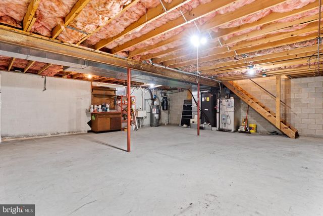6207 LOCUST LN, Mechanicsburg, PA 17050