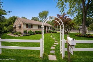 17 Railroad Avenue, Beachwood, NJ 08722