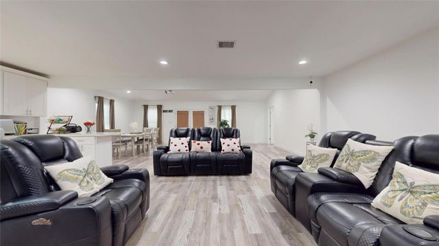 827 Dondell Street, Channelview, TX 77530