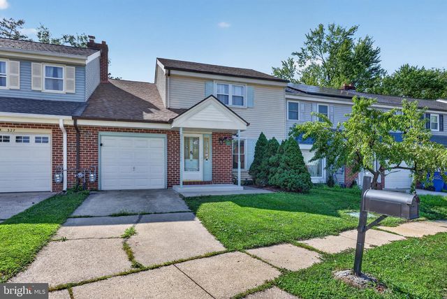 325 CARLETON LN, Mount Laurel, NJ 08054