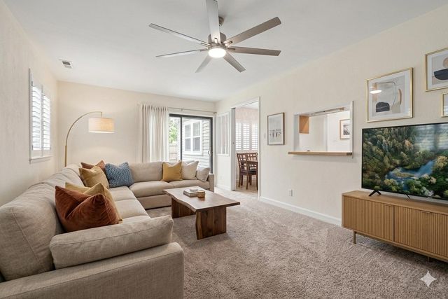 325 CARLETON LN, Mount Laurel, NJ 08054