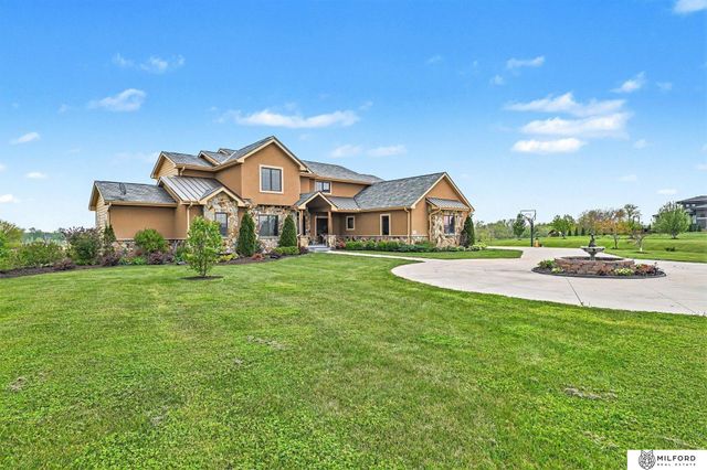 1520 Provencal Circle, Yutan, NE 68073
