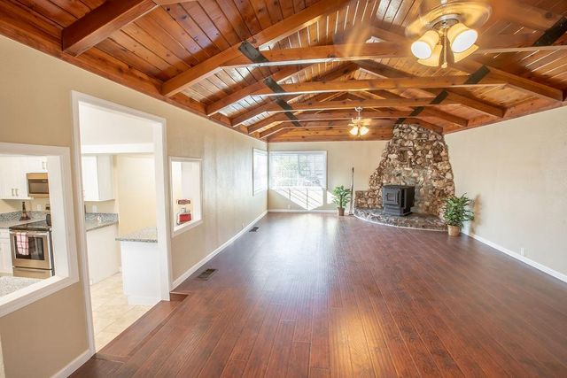 4555-B Paradise Ln, Auburn, CA 95602