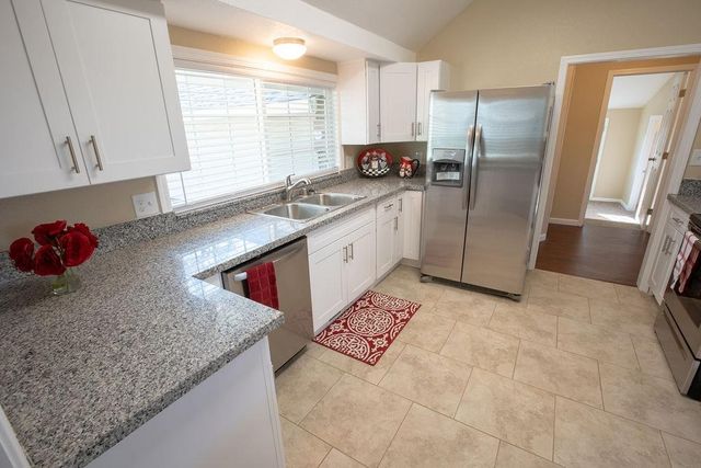 4555-B Paradise Ln, Auburn, CA 95602
