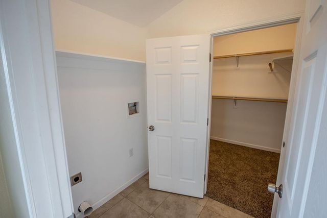 4555-B Paradise Ln, Auburn, CA 95602
