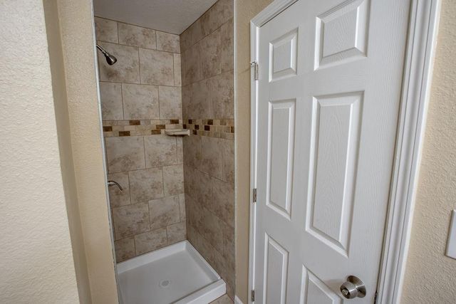 4555-B Paradise Ln, Auburn, CA 95602