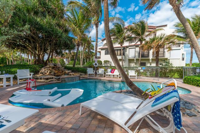 4643 NE Ocean Boulevard, Jensen Beach, FL 34957