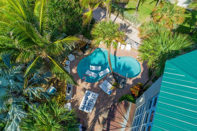 4643 NE Ocean Boulevard, Jensen Beach, FL 34957