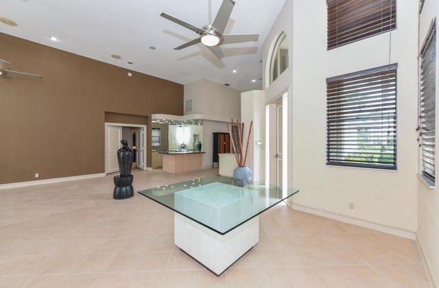 10209 Spyglass Way, Boca Raton, FL 33498