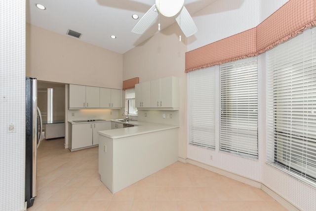 10209 Spyglass Way, Boca Raton, FL 33498