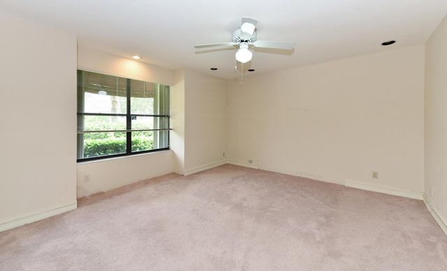 10209 Spyglass Way, Boca Raton, FL 33498
