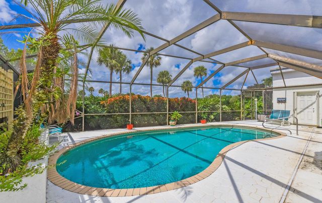 10209 Spyglass Way, Boca Raton, FL 33498