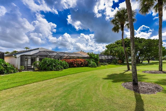 10209 Spyglass Way, Boca Raton, FL 33498