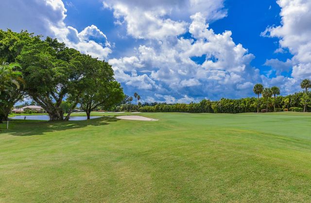 10209 Spyglass Way, Boca Raton, FL 33498