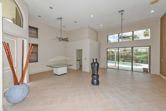 10209 Spyglass Way, Boca Raton, FL 33498