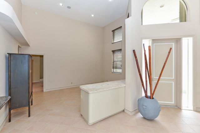 10209 Spyglass Way, Boca Raton, FL 33498