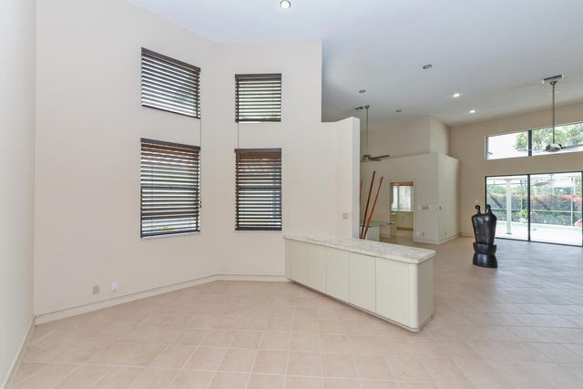 10209 Spyglass Way, Boca Raton, FL 33498