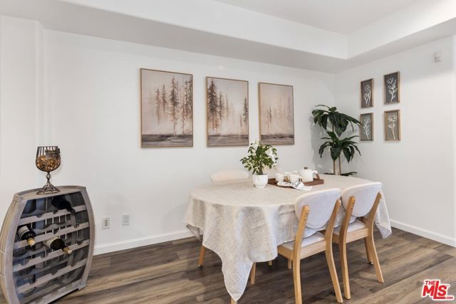 11766 W Sunset Boulevard 302, Los Angeles, CA 90049