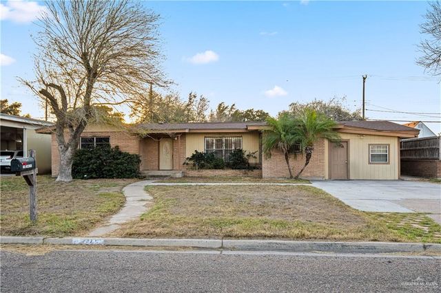1421 S 10th Avenue, Edinburg, TX 78539