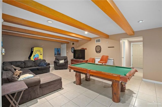 1421 S 10th Avenue, Edinburg, TX 78539