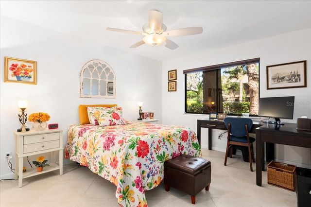 1708 GLENHOUSE DRIVE 313, Sarasota, FL 34231