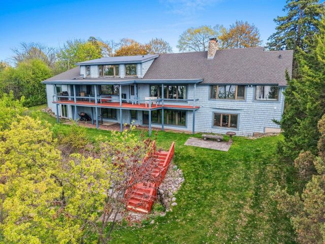 2512 RIVERSIDE DRIVE, Green Bay, WI 54301