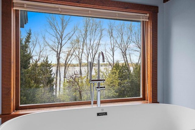 2512 RIVERSIDE DRIVE, Green Bay, WI 54301