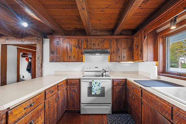 2512 RIVERSIDE DRIVE, Green Bay, WI 54301