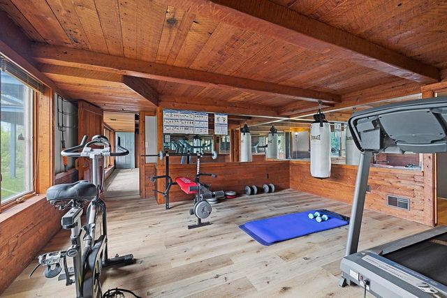 2512 RIVERSIDE DRIVE, Green Bay, WI 54301