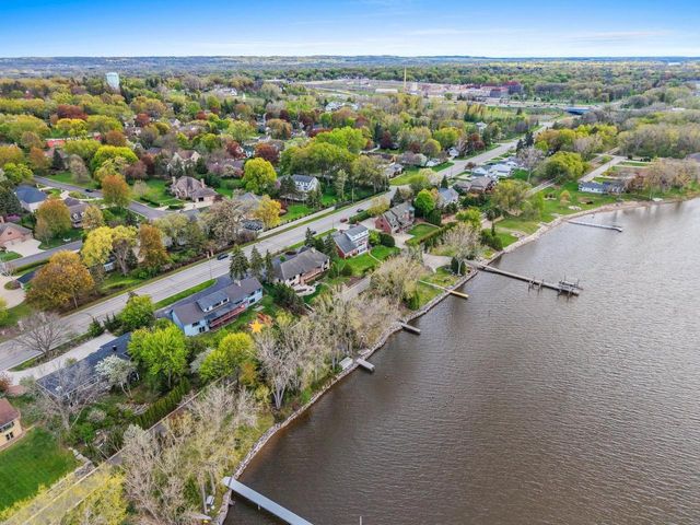 2512 RIVERSIDE DRIVE, Green Bay, WI 54301