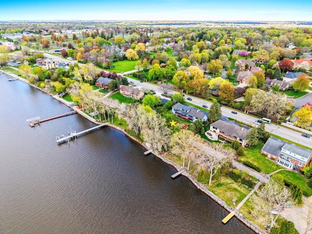 2512 RIVERSIDE DRIVE, Green Bay, WI 54301