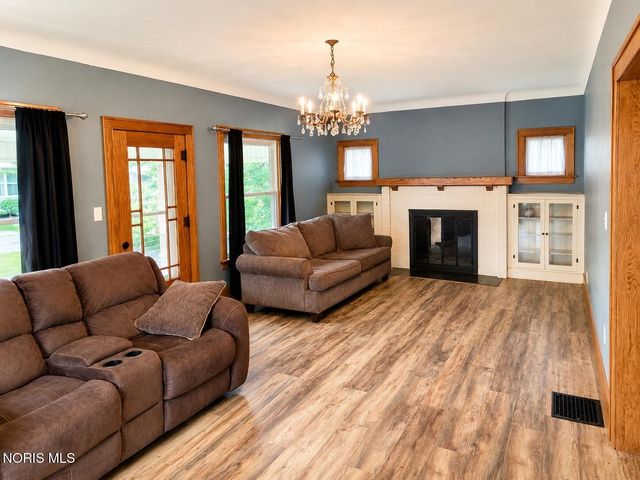 805 West Street, Genoa, OH 43430