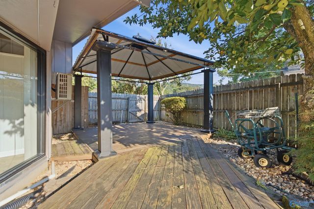10103 McDowling Court SE, Huntsville, AL 35803