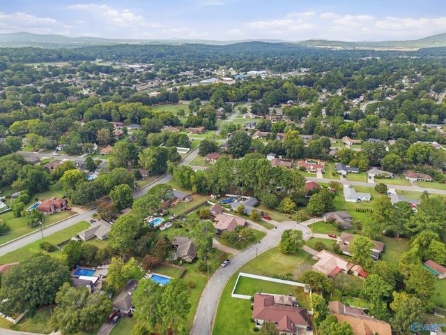 10103 McDowling Court SE, Huntsville, AL 35803