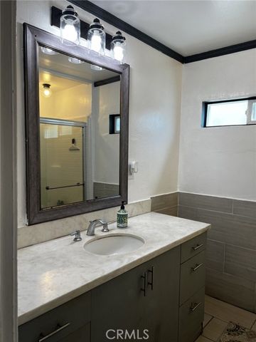 2376 Locust Avenue, Long Beach, CA 90806