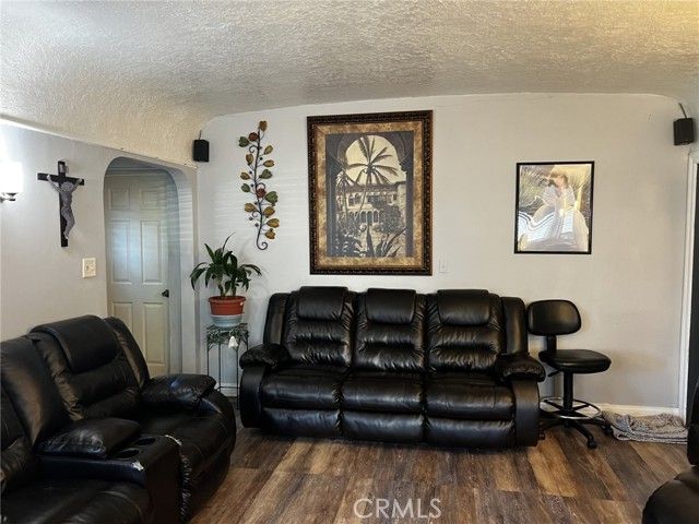 2376 Locust Avenue, Long Beach, CA 90806