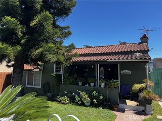 2376 Locust Avenue, Long Beach, CA 90806