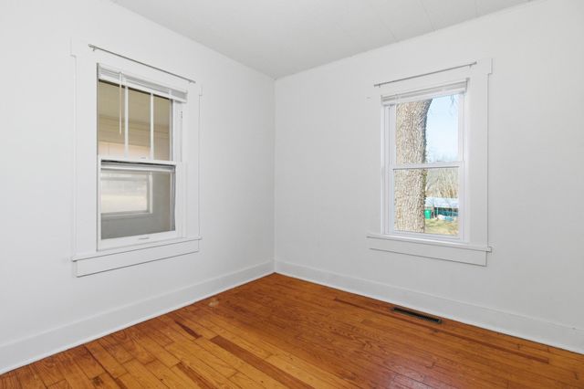 1020 Sycamore Street, Cabool, MO 65689