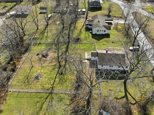 1020 Sycamore Street, Cabool, MO 65689