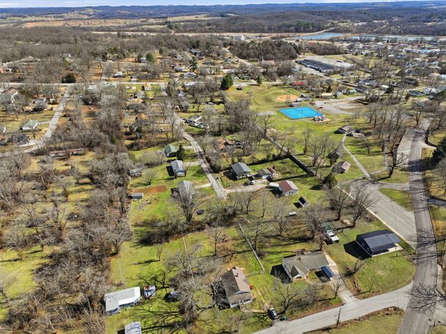 1020 Sycamore Street, Cabool, MO 65689